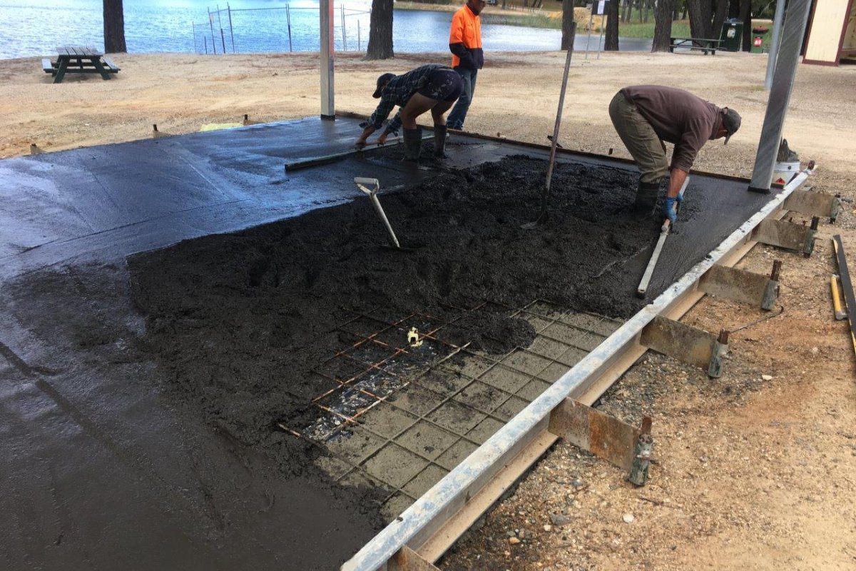 Beechworth Picnic Shelter