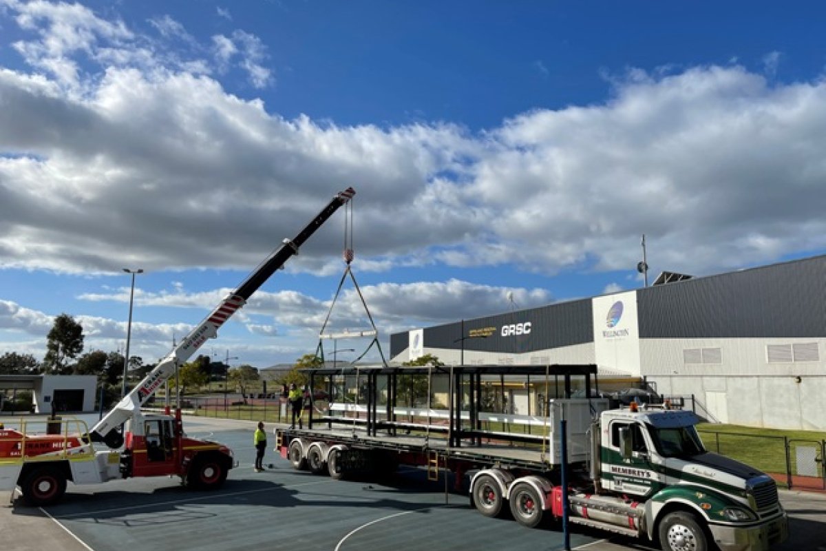 Sale Netball Shelters