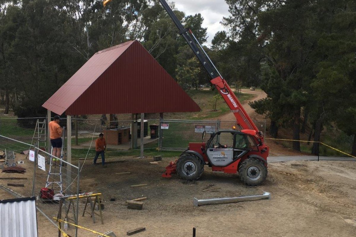 Beechworth Picnic Shelter